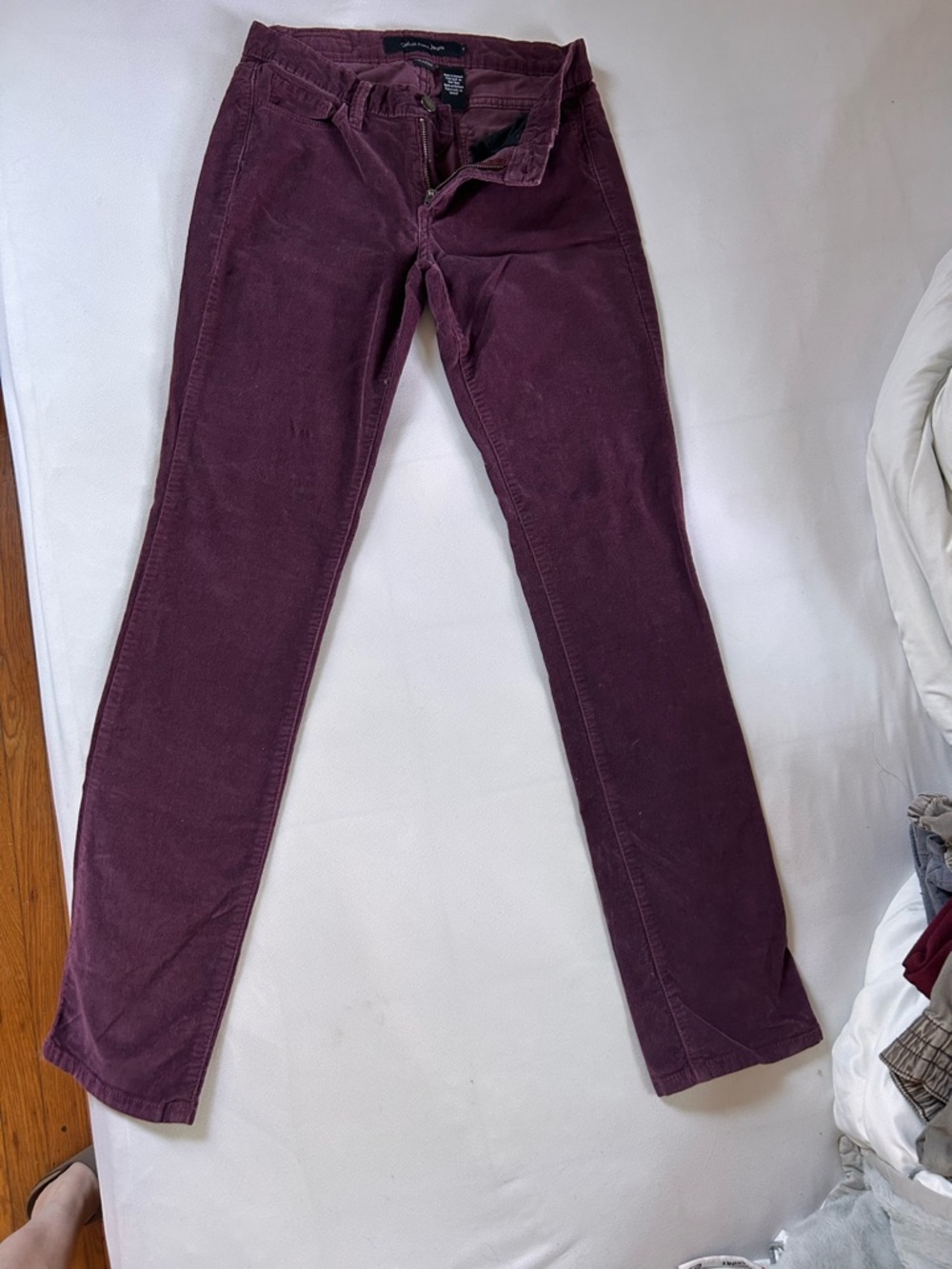 Calvin Klein Jeans Straight Corduroy Pants in Plum